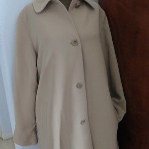 SOLD London Fog Women's Beige Trench Coat NWT Size S